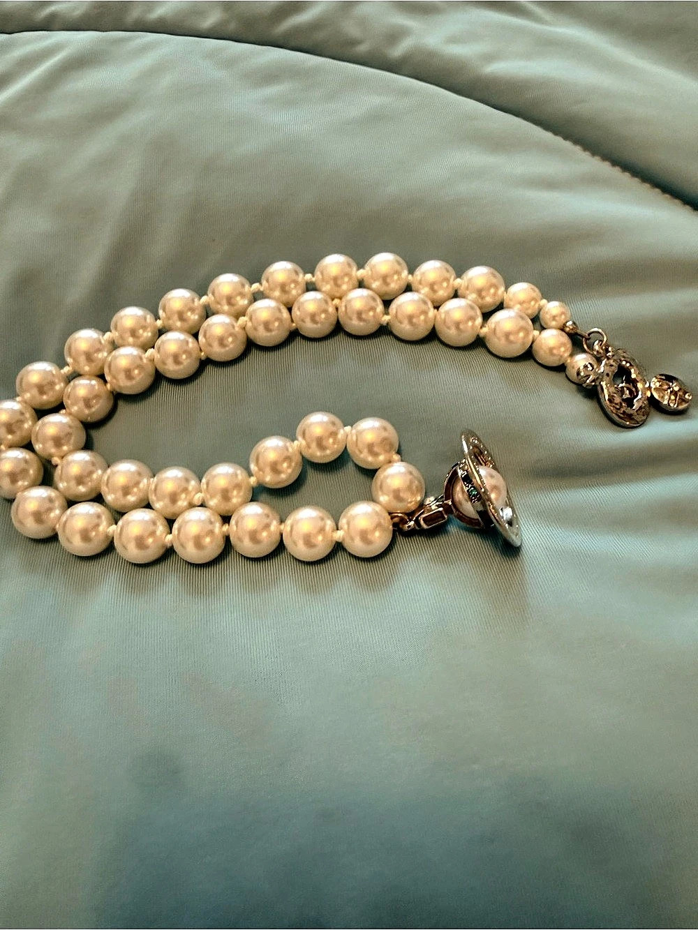 Vivienne Westwood Bas Relief Orb Necklace Pearl Orb Necklace in White & Gold